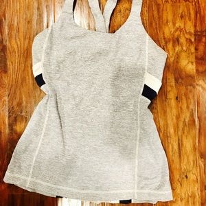 Lululemon Athletica Bulit-In Bra Tank